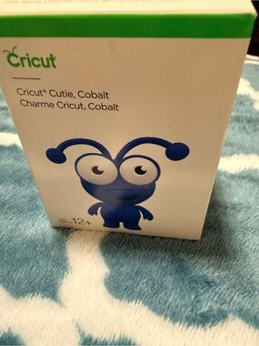 Cricut Cobalt Cutie Character Box - Blue and Green Accents